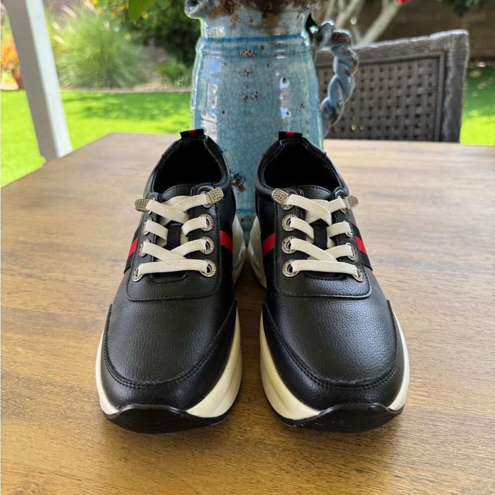 Dark Blue Sneakers with Modern Design